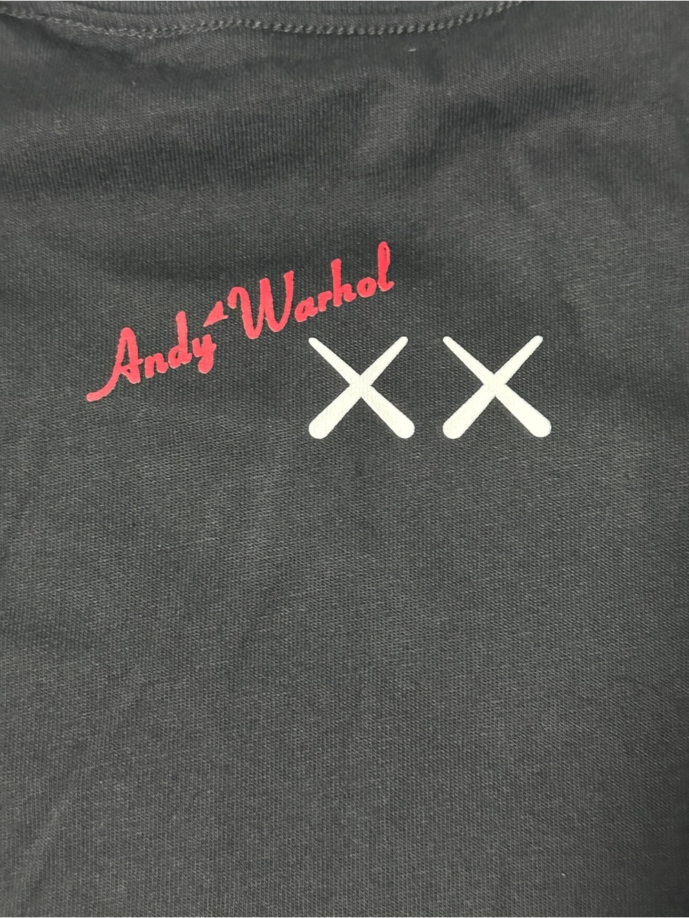 KAWS x Warhol x Uniqlo UT Black Graphic Tee NWT - Picture 7 of 7